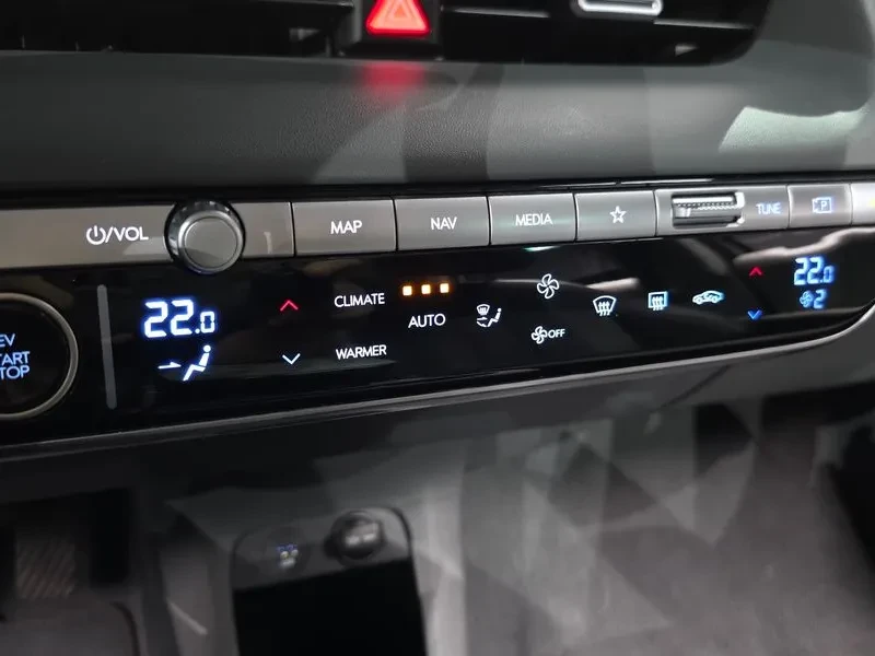 Hyundai Ioniq 5 LONG RANGE AWD EXCLUSIVE, снимка 17 - Автомобили и джипове - 55218717