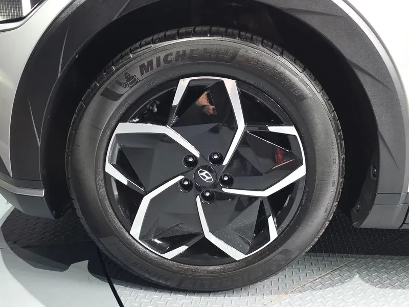 Hyundai Ioniq 5 LONG RANGE AWD EXCLUSIVE, снимка 5 - Автомобили и джипове - 55218717