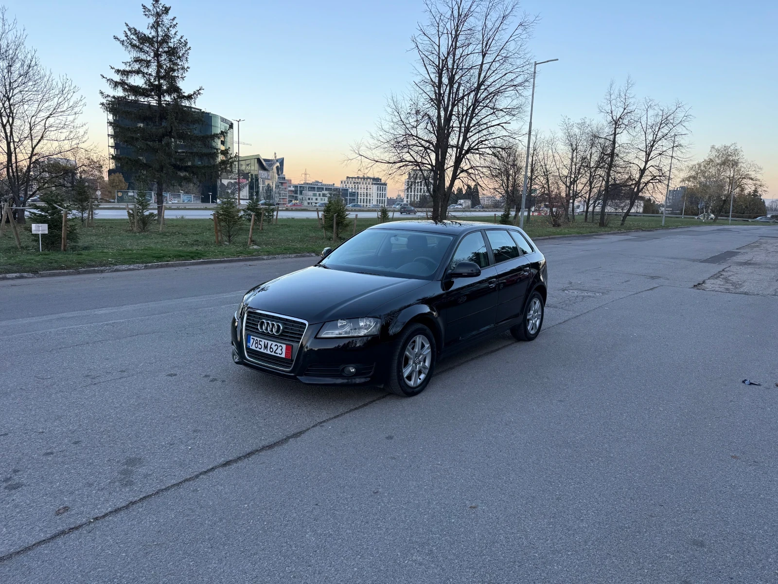 Audi A3 Sportback 1.6TDI СЕРВИЗНА ИСТОРИЯ!, снимка 1