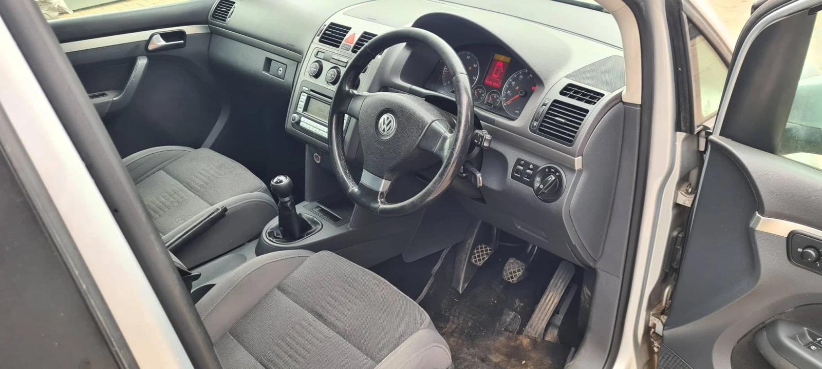 VW Touran 2.0 - изображение 6