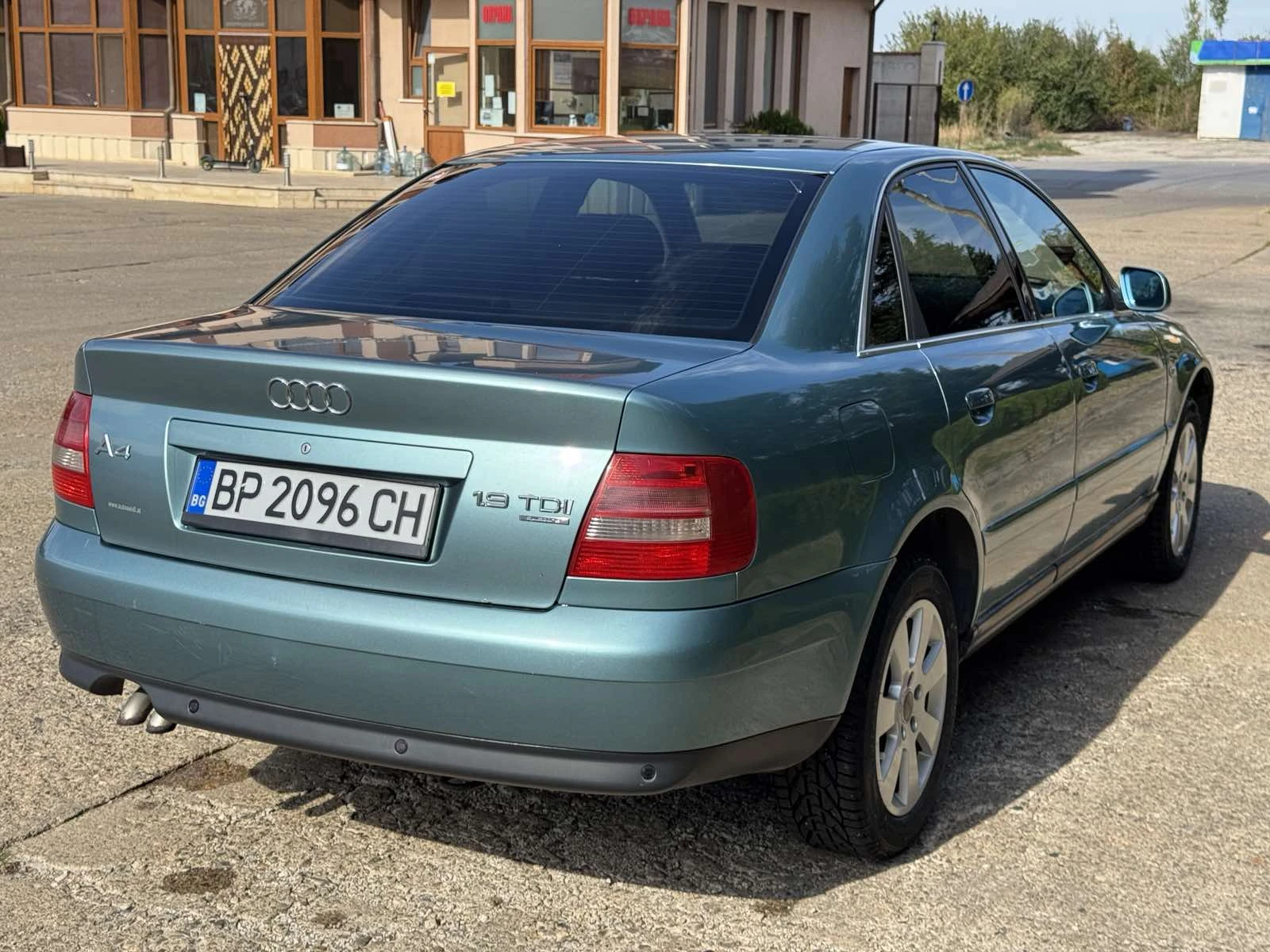 Audi A4 1.9  | Mobile.bg   11