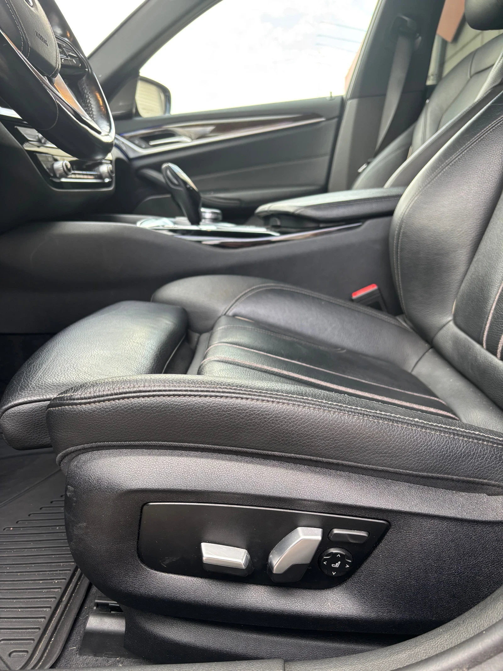 BMW 540 BMW 540I / X DRIVE / M PERFORMANCE/ SHADOW LINE | Mobile.bg   11