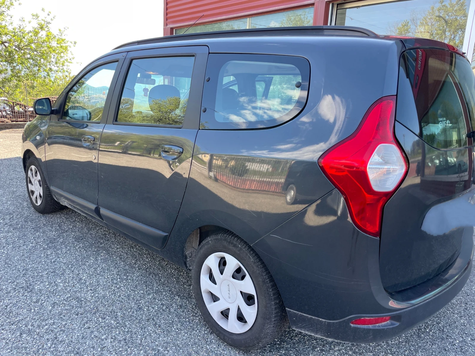 Dacia Lodgy 1.5 dCi 110CV 7места 90000 км Euro 6B - изображение 6