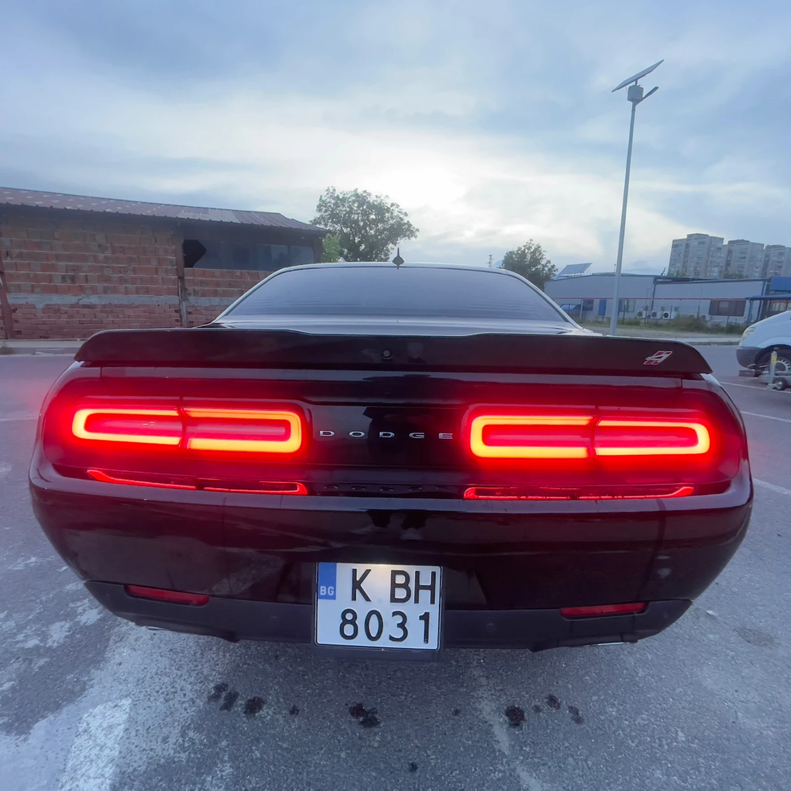 Dodge Challenger  - изображение 2