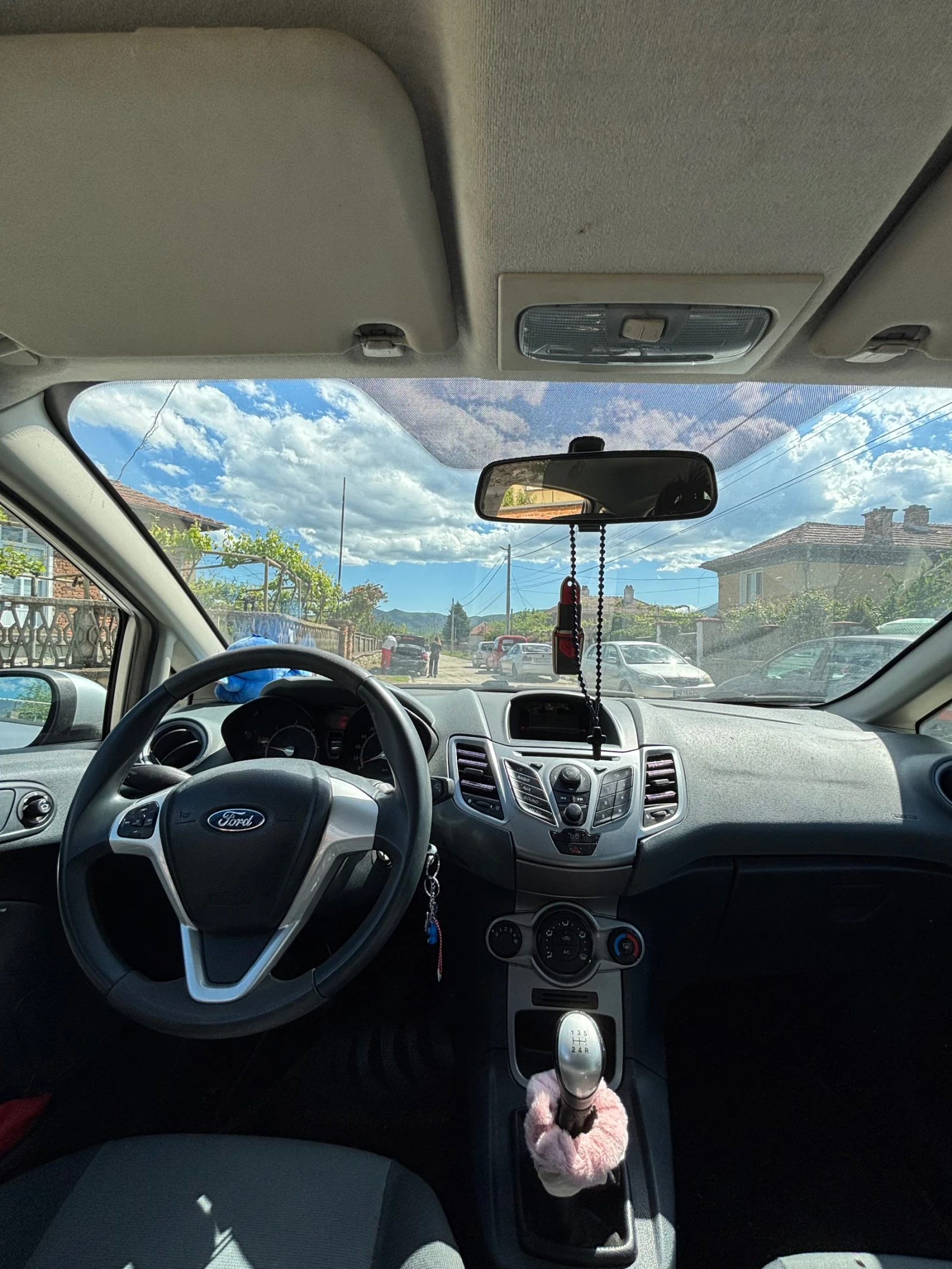 Ford Fiesta 1, 4 - изображение 6