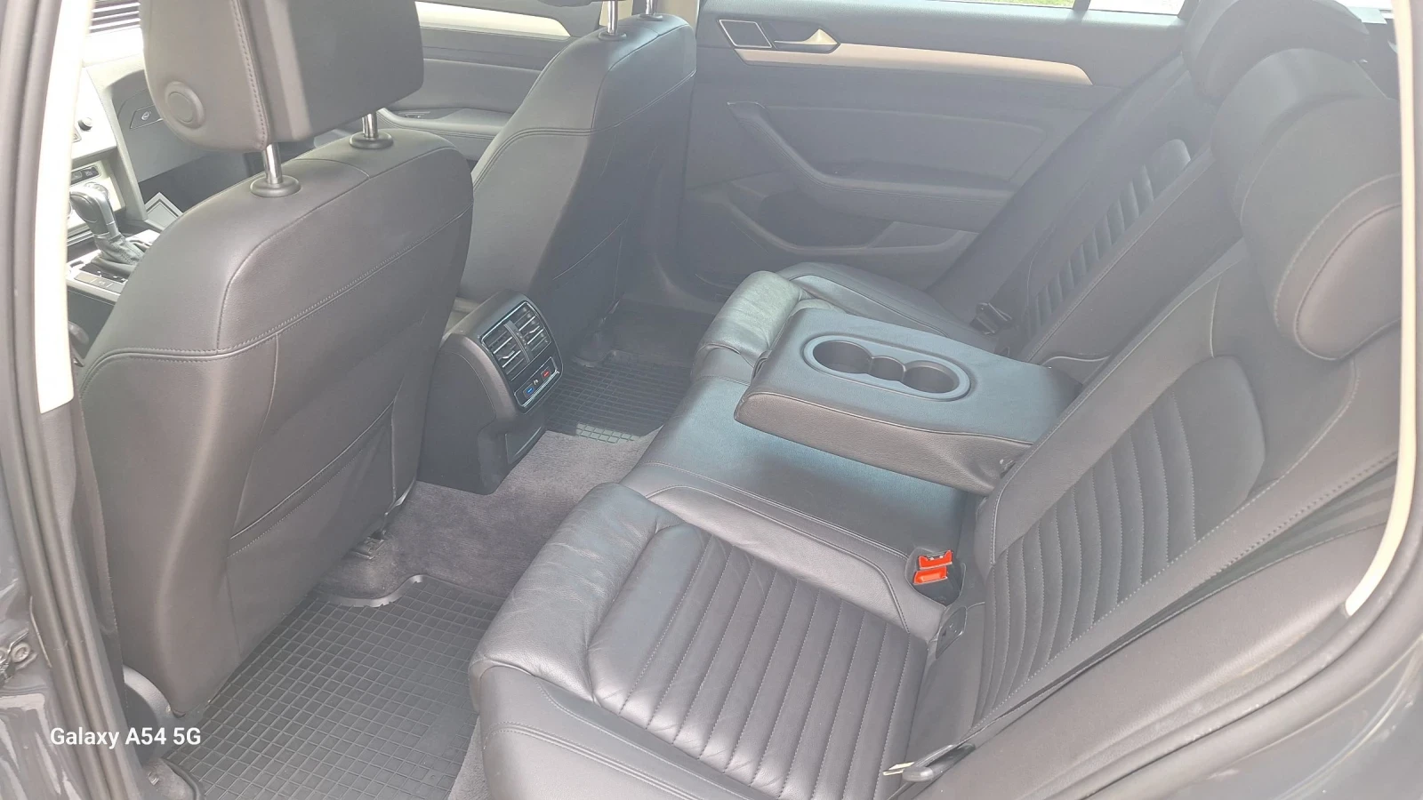 VW Passat 2.0 TDI  - изображение 9
