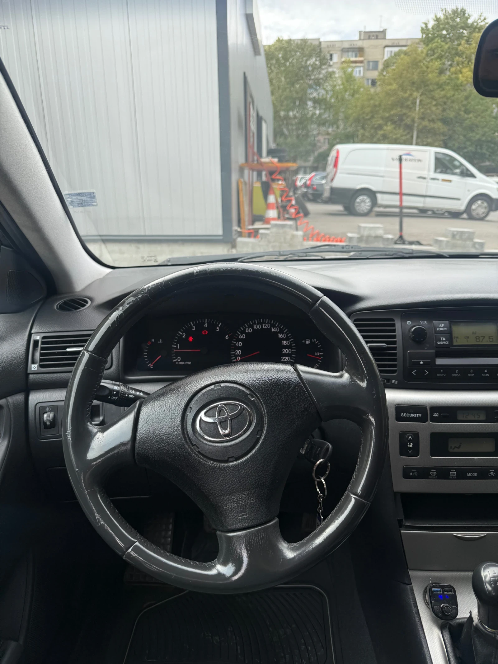 Toyota Corolla  - изображение 10