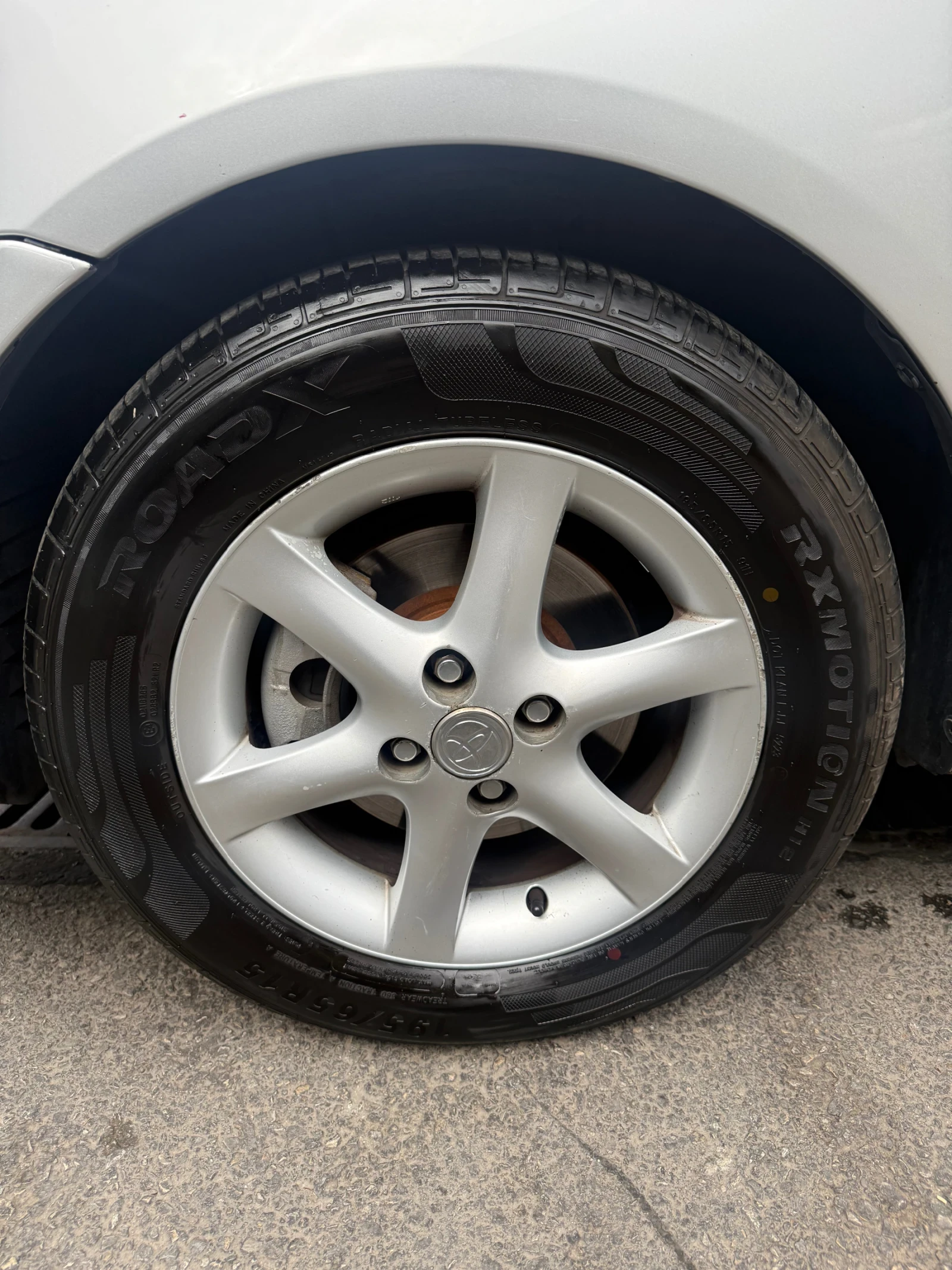 Toyota Corolla  - изображение 7