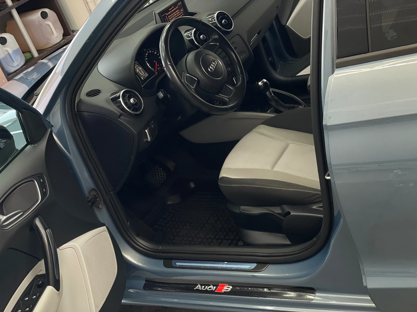 Audi A1 1.6 avtomat 130000km Топ състояние без забележка  - изображение 10