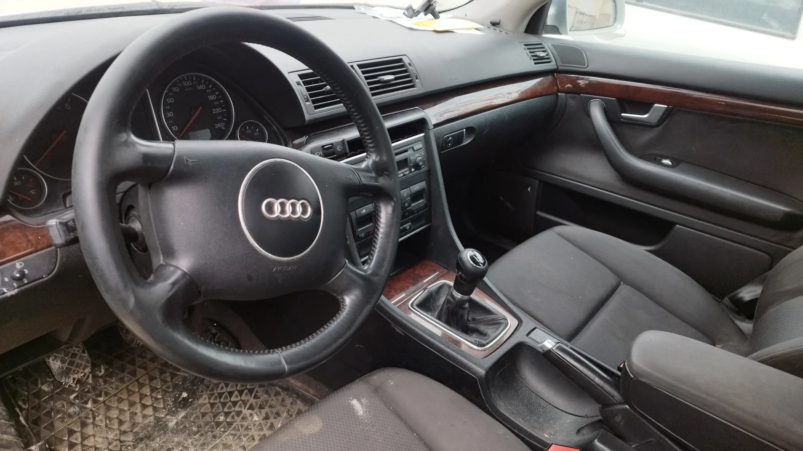 Audi A4, снимка 8 - Автомобили и джипове - 54136302