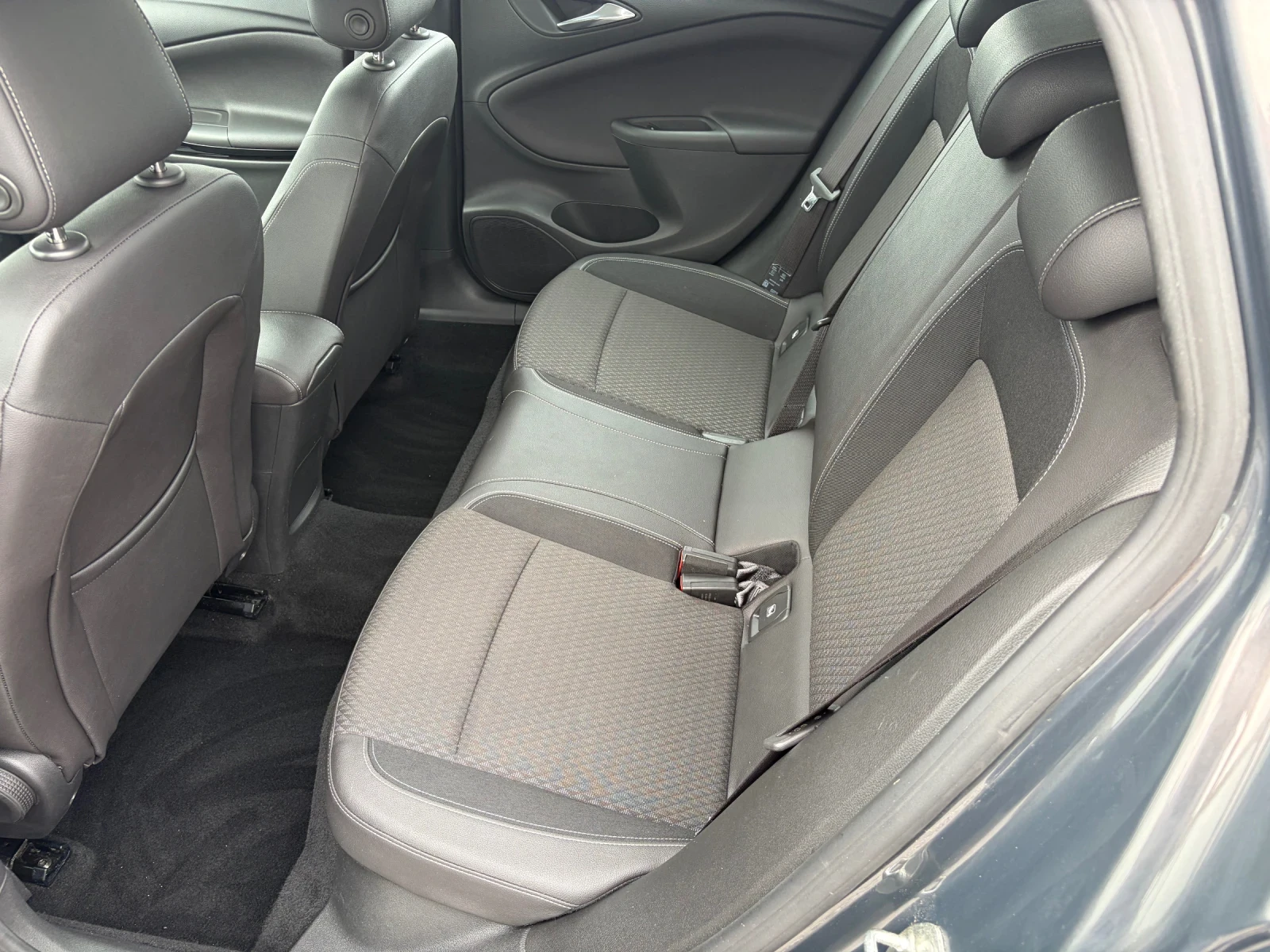 Opel Astra 1.6CDTI-136k.c. Premium /LED, Navi., Euro6B/ | Mobile.bg � ����������� 13