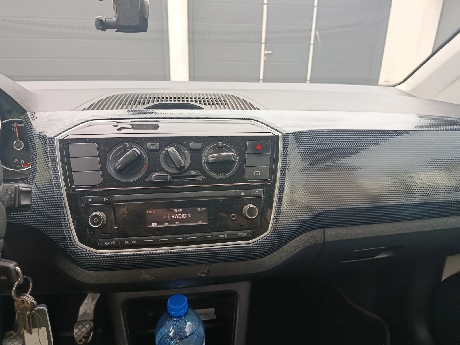 VW Up, снимка 8 - Автомобили и джипове - 54456450