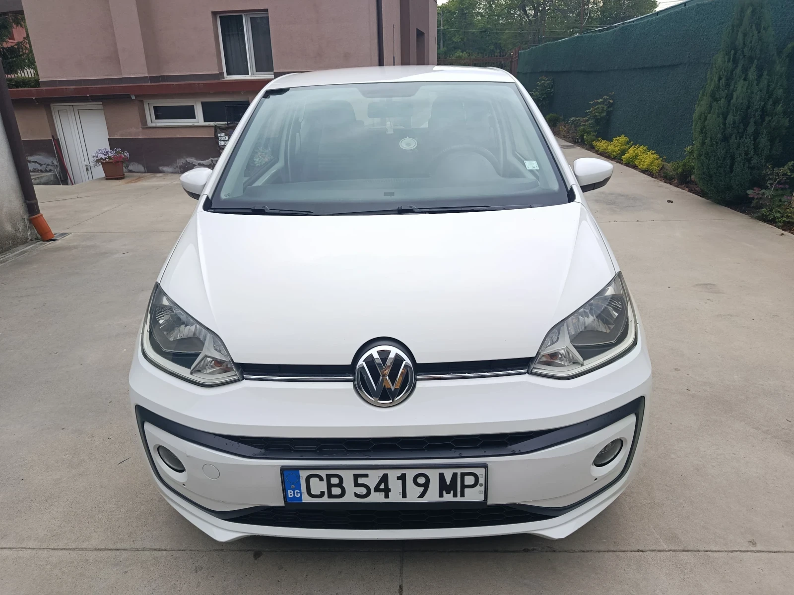 VW Up, снимка 2 - Автомобили и джипове - 54456450