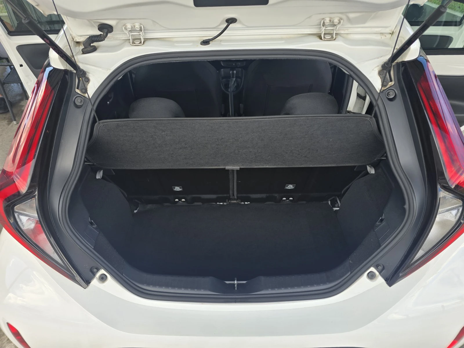 Toyota Aygo 1.0 VVT-i CVT ���������| ������| ��������� | Mobile.bg � ����������� 17