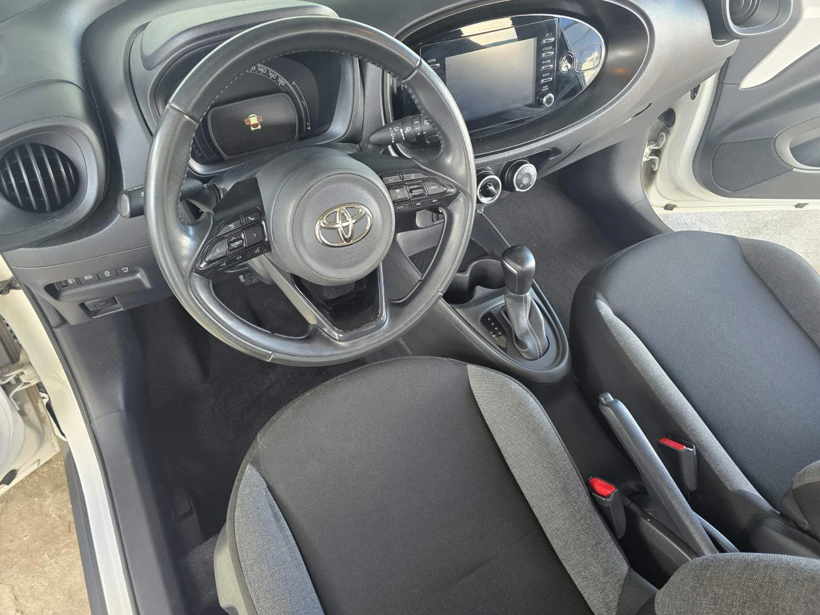Toyota Aygo 1.0 VVT-i CVT ���������| ������| ��������� | Mobile.bg � ����������� 11