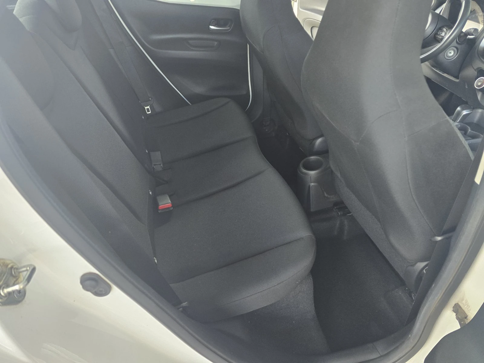 Toyota Aygo 1.0 VVT-i CVT ���������| ������| ��������� | Mobile.bg � ����������� 14
