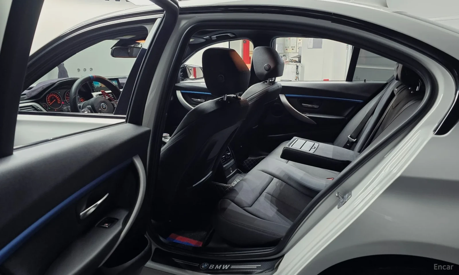 BMW 320 M-sport, снимка 11 - Автомобили и джипове - 55048974