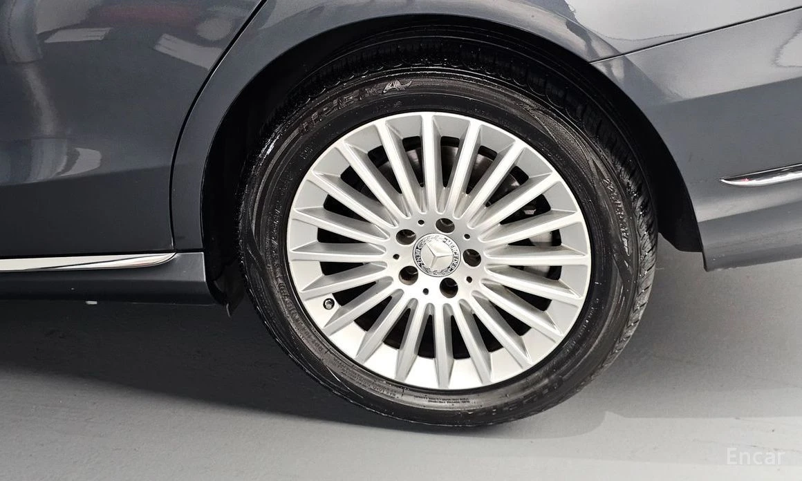 Mercedes-Benz C 220, снимка 5 - Автомобили и джипове - 55402291