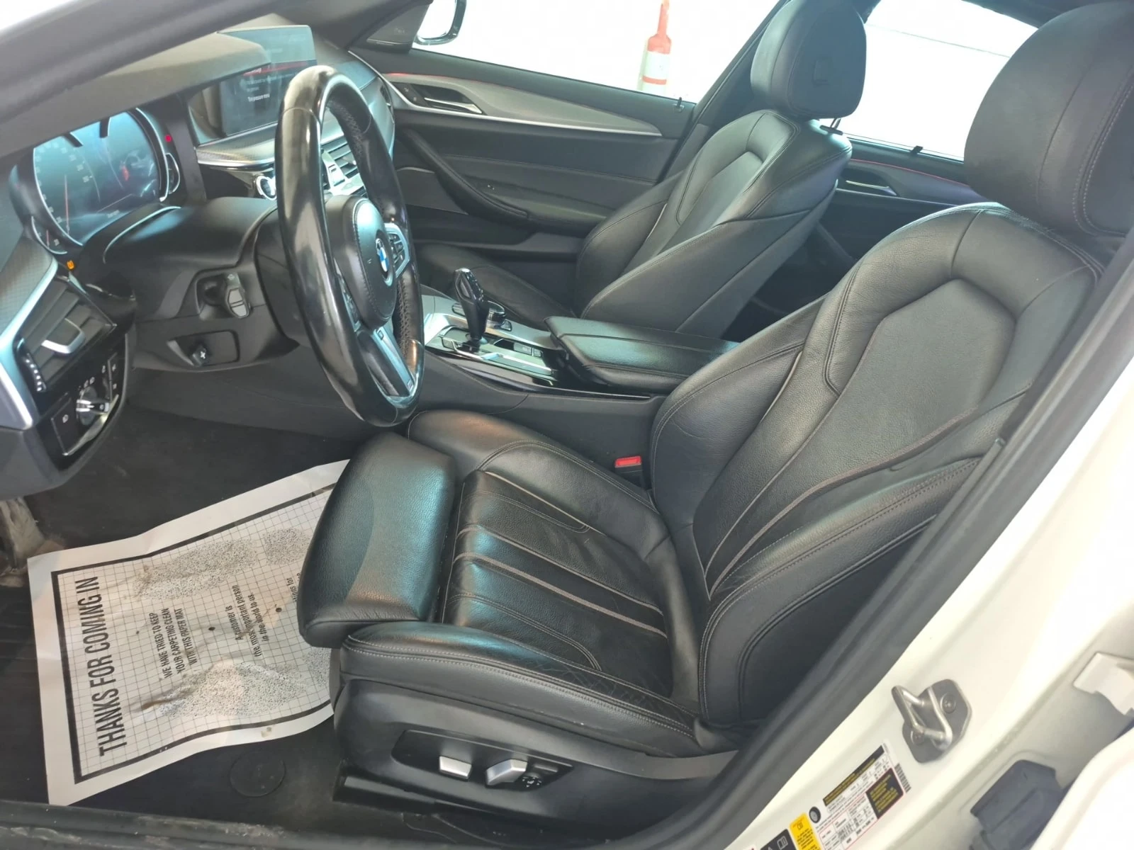 BMW 530 I XDRIVE / HUD / HARMAN KARDON / PANO, снимка 9 - Автомобили и джипове - 55846653