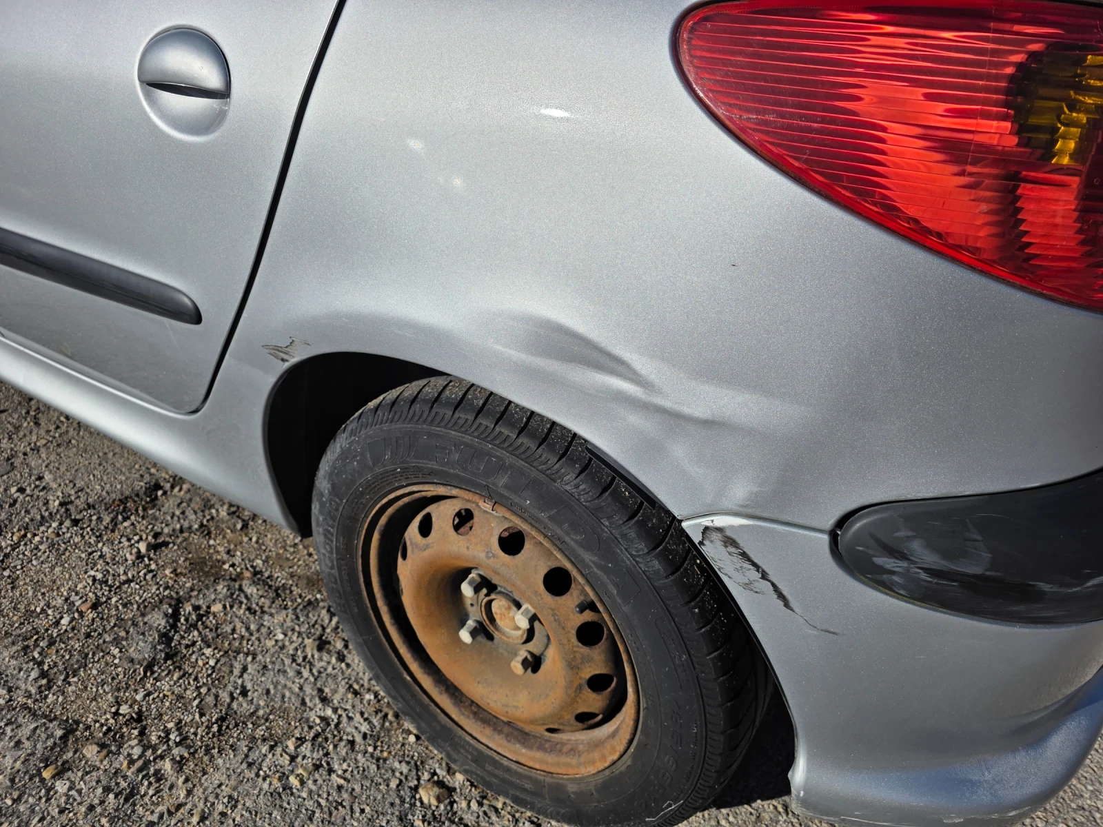 Peugeot 206 HDi, снимка 8 - Автомобили и джипове - 56627095
