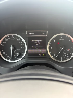 Infiniti Q30 2.2 Premium AWD, снимка 9