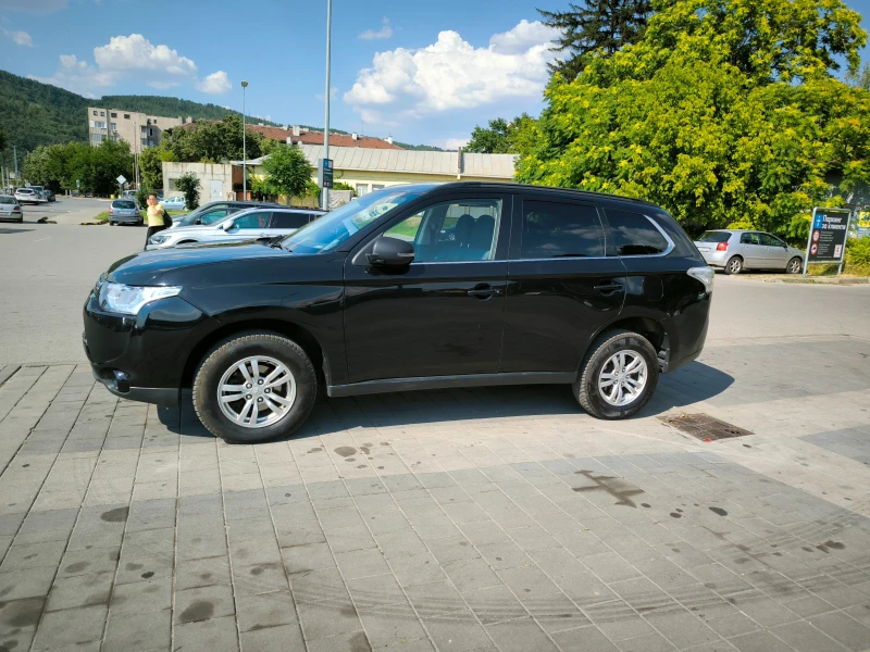 Mitsubishi Outlander, снимка 5 - Автомобили и джипове - 53270670