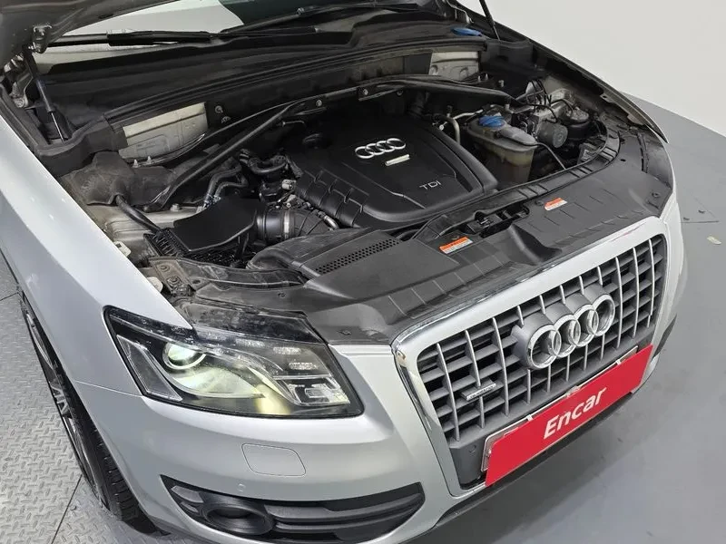 Audi Q5 2.0 TDI Quattro, снимка 6 - Автомобили и джипове - 55129976