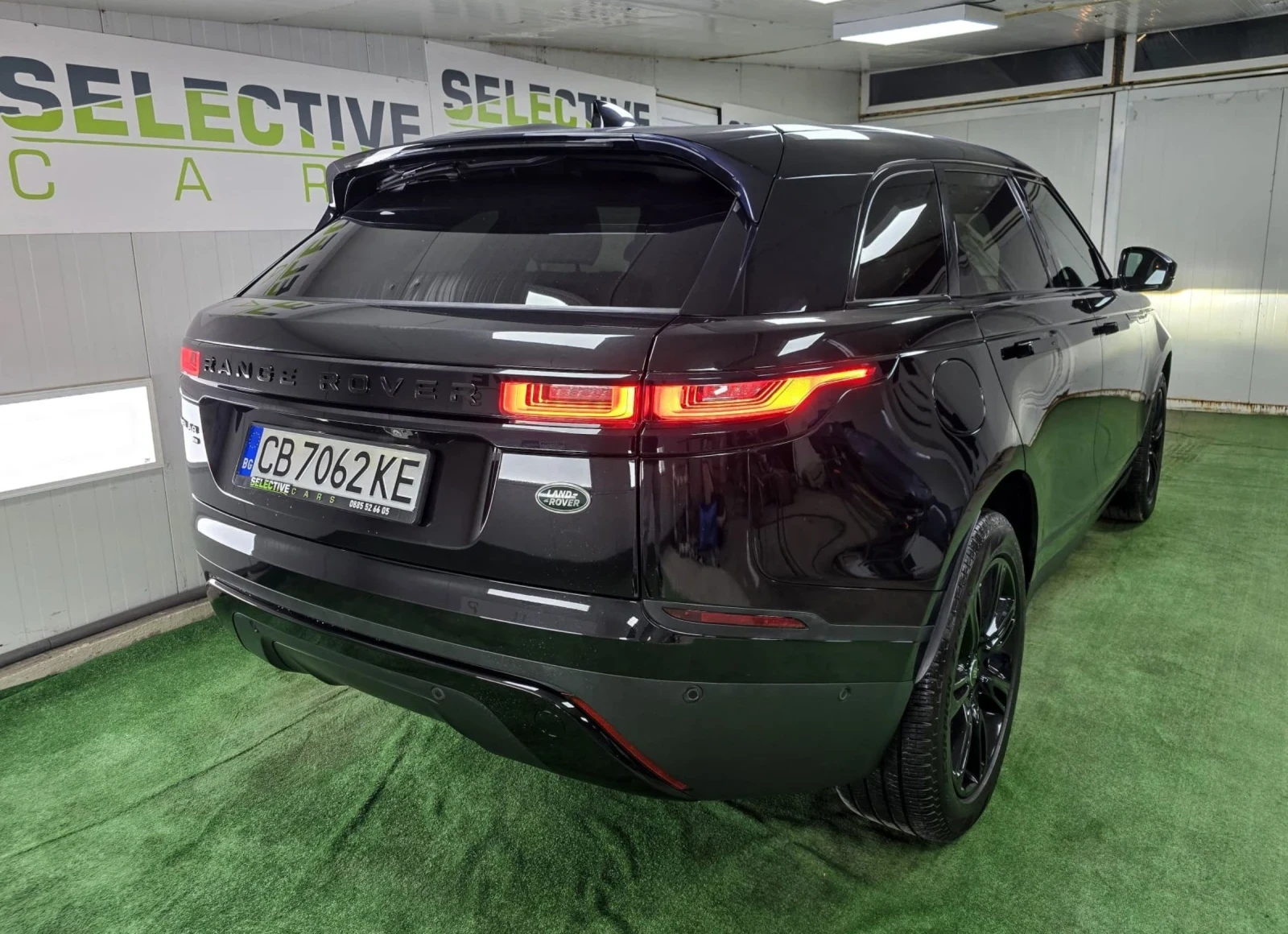 Land Rover Range Rover Velar S - AWD  - изображение 6