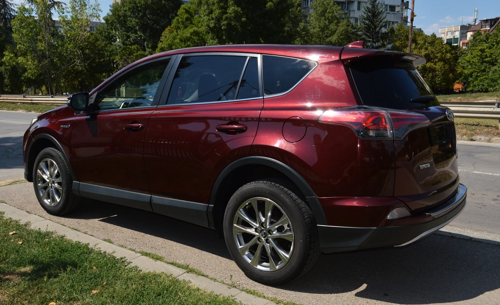 Toyota Rav4 2.5i AWD HYBRID FULL ШВЕЙЦАРИЯ - изображение 6