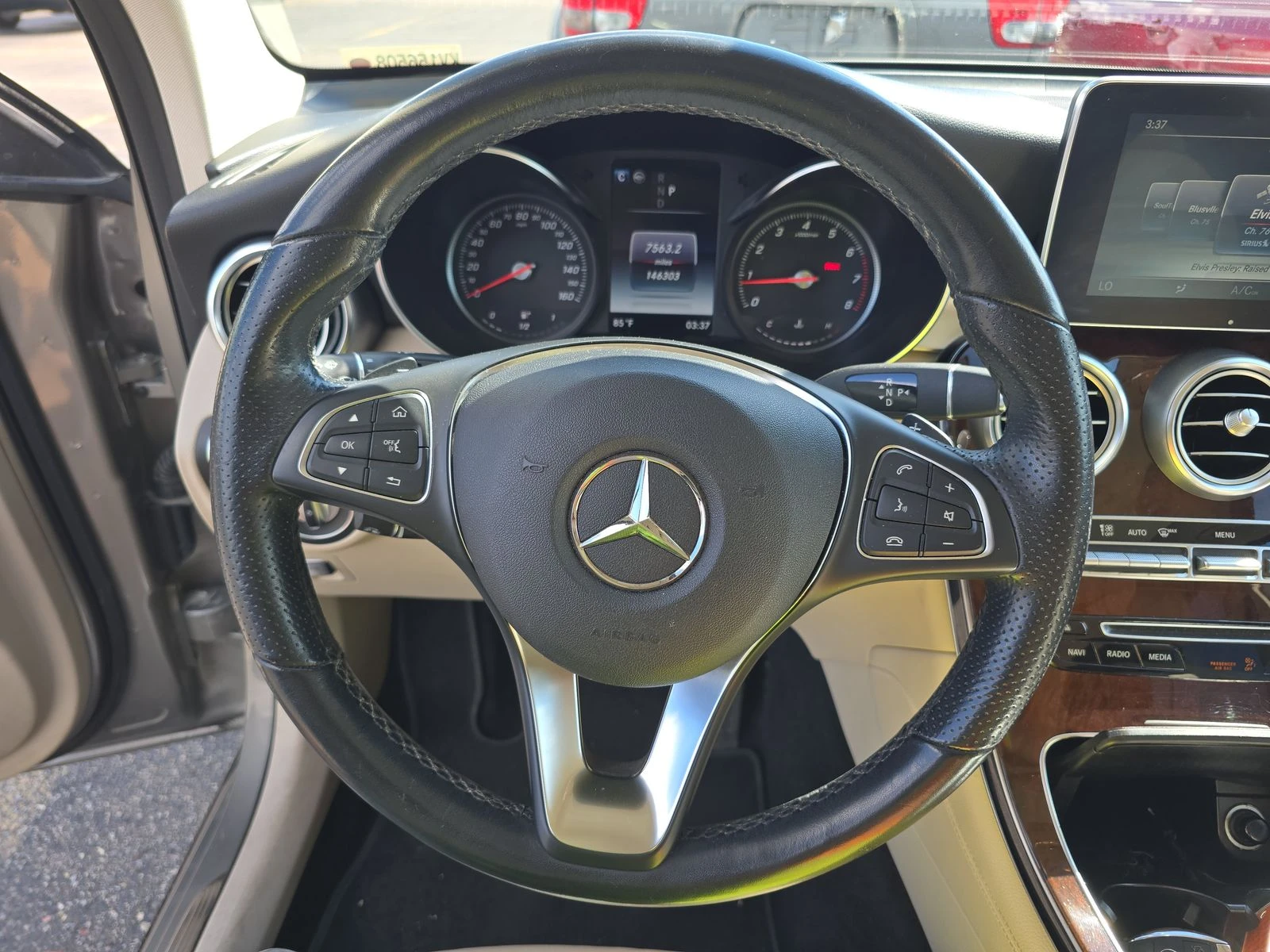 Mercedes-Benz GLC 300 4MATIC* Ambient* BURMESTER* 360* Пано* Дистроник*  - изображение 9