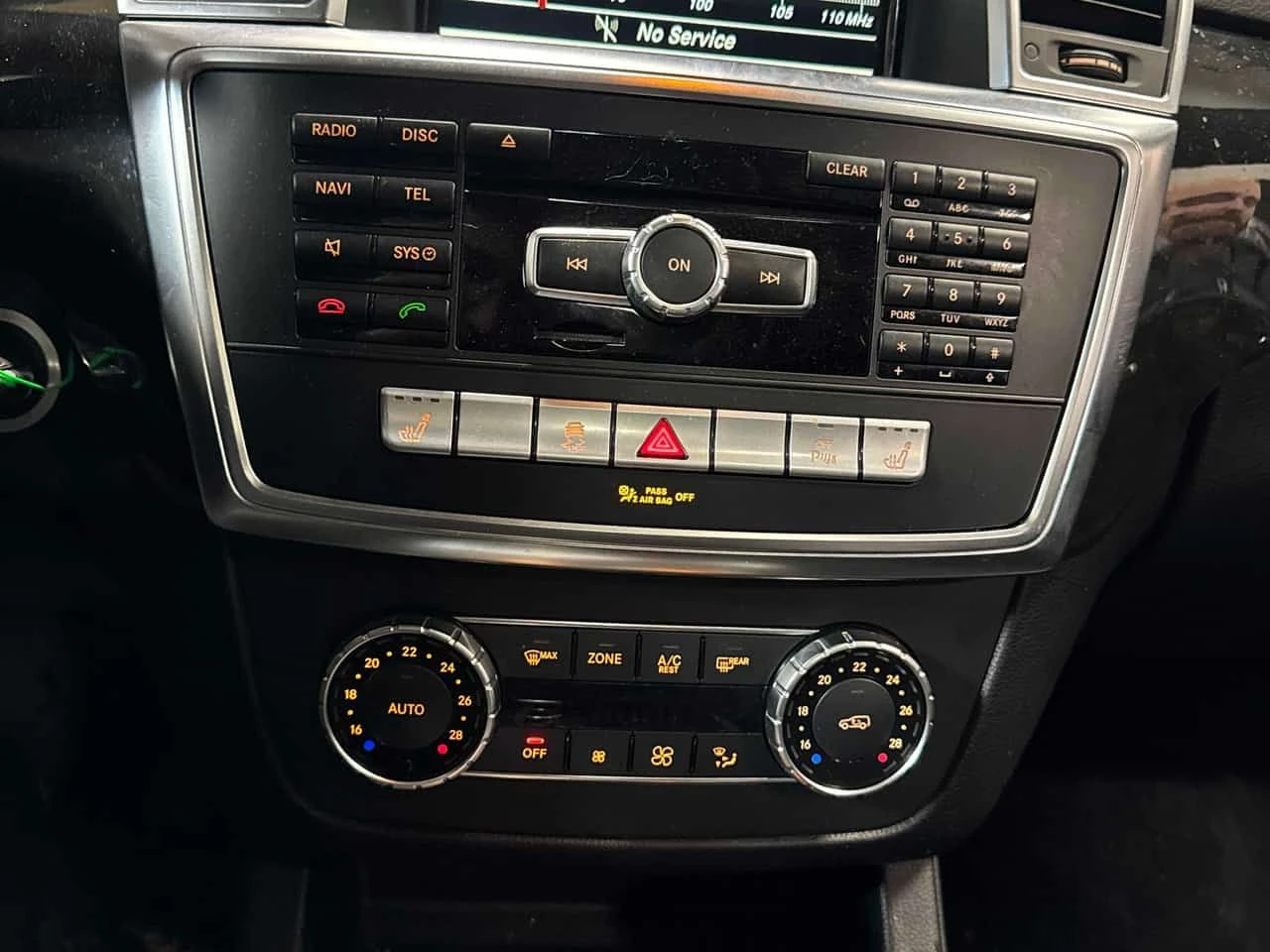 Mercedes-Benz ML 350 BlueTEC/CARFAX/ПОДГРЕВИ/ПАНОРАМА/360 CAM, снимка 12 - Автомобили и джипове - 53955715