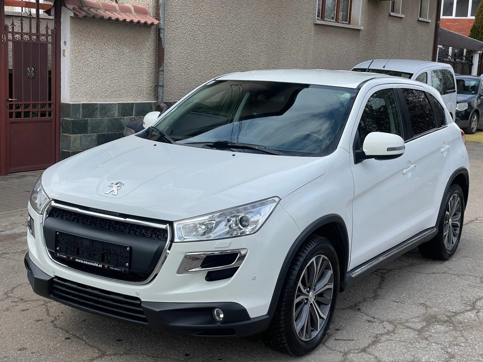 Peugeot 4008 1.8hdi* 4x4* , снимка 17 - Автомобили и джипове - 54054076