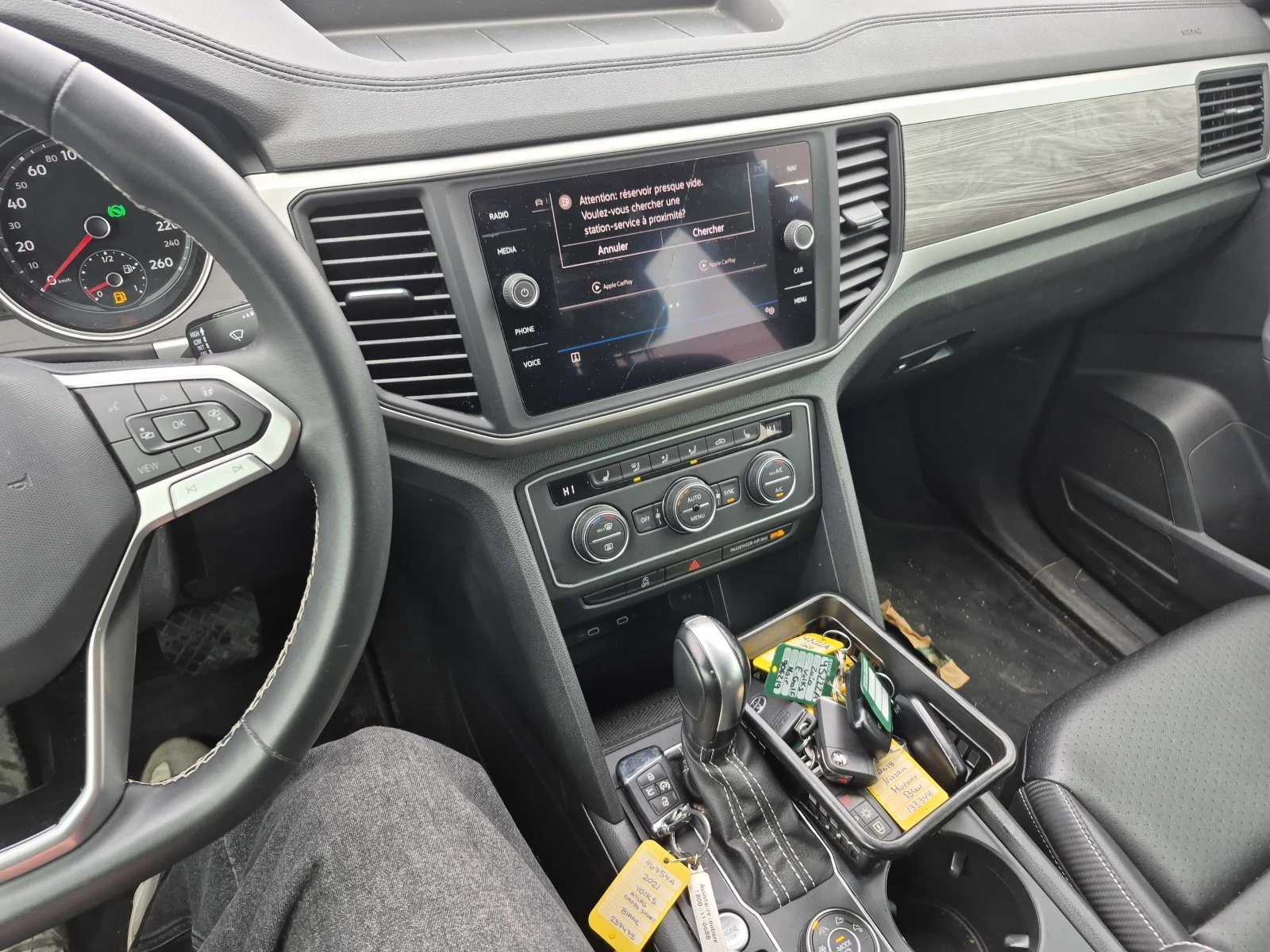 VW Atlas Cross Sport * * CARFAX * * АВТО КРЕДИТ * * , снимка 9 - Автомобили и джипове - 54231691