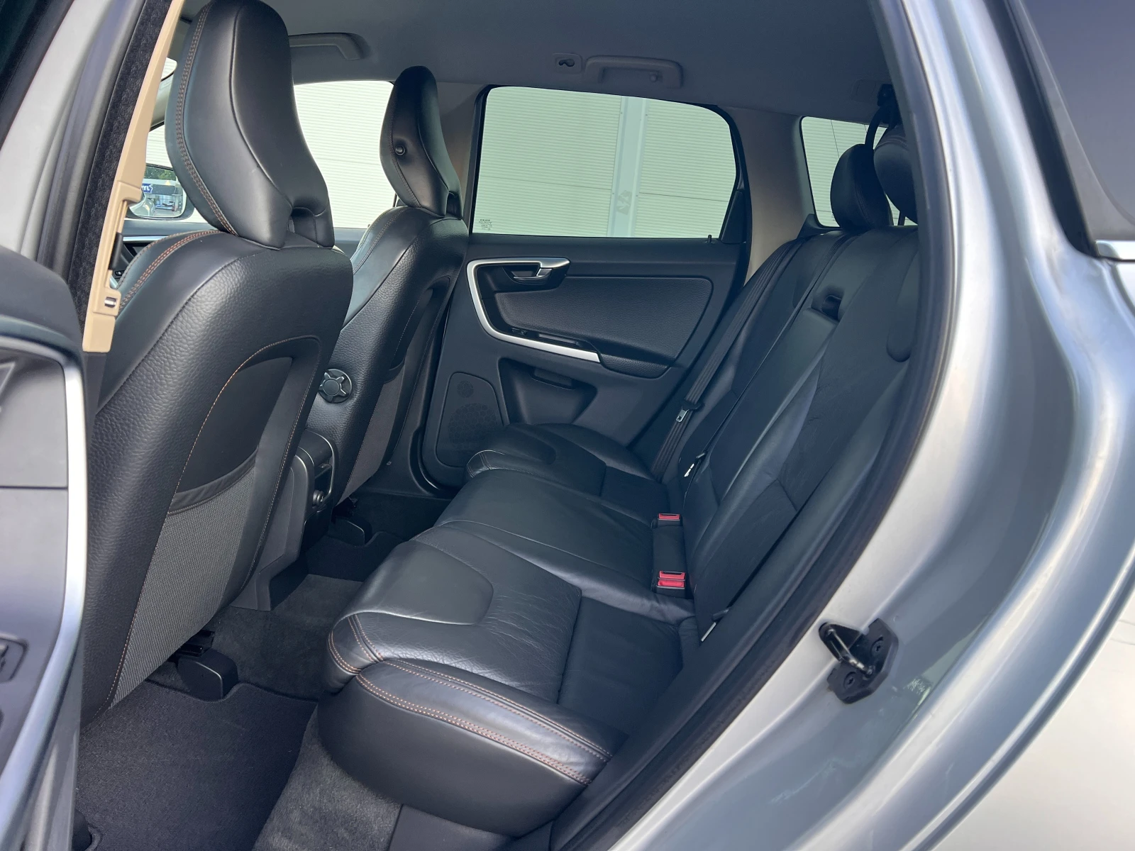 Volvo XC60 2.4d AWD ������� ���������� | Mobile.bg � ����������� 12