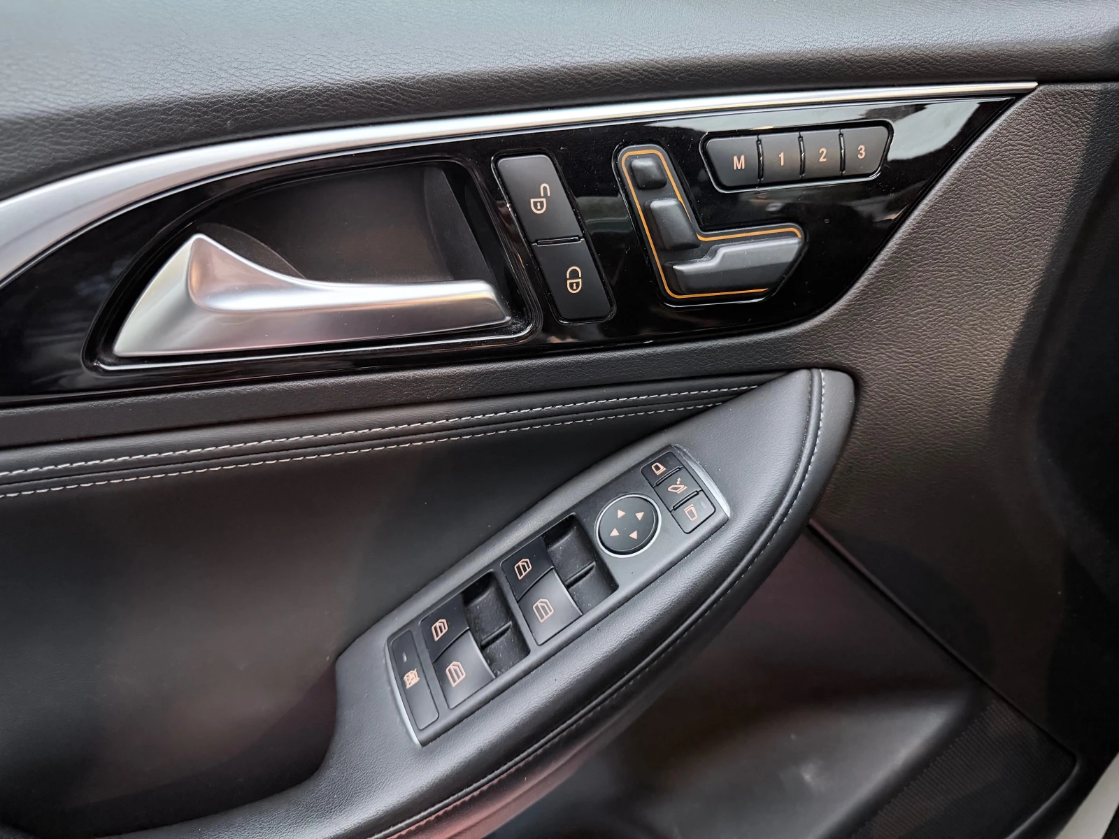 Infiniti Q30 2.0Т AWD, снимка 12 - Автомобили и джипове - 56711848