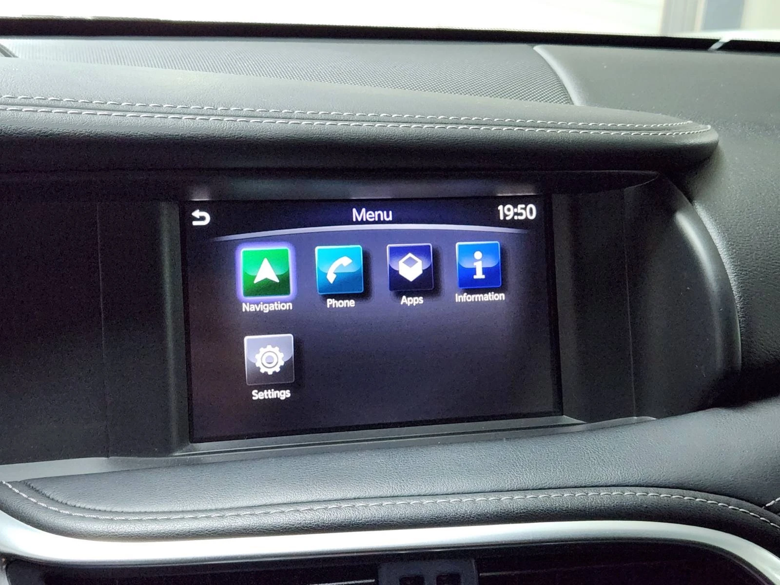 Infiniti Q30 2.0Т AWD, снимка 13 - Автомобили и джипове - 56711848