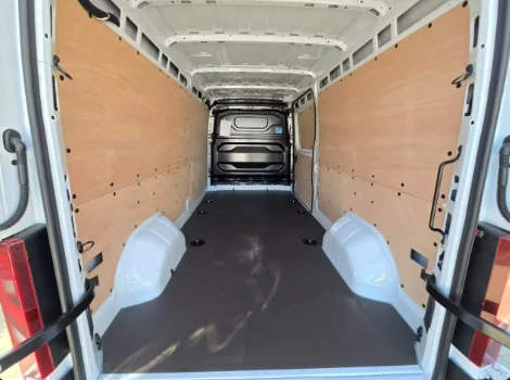Renault Master E-TECH 87 kWh НОВ! L3H2, снимка 9 - Бусове и автобуси - 54366365