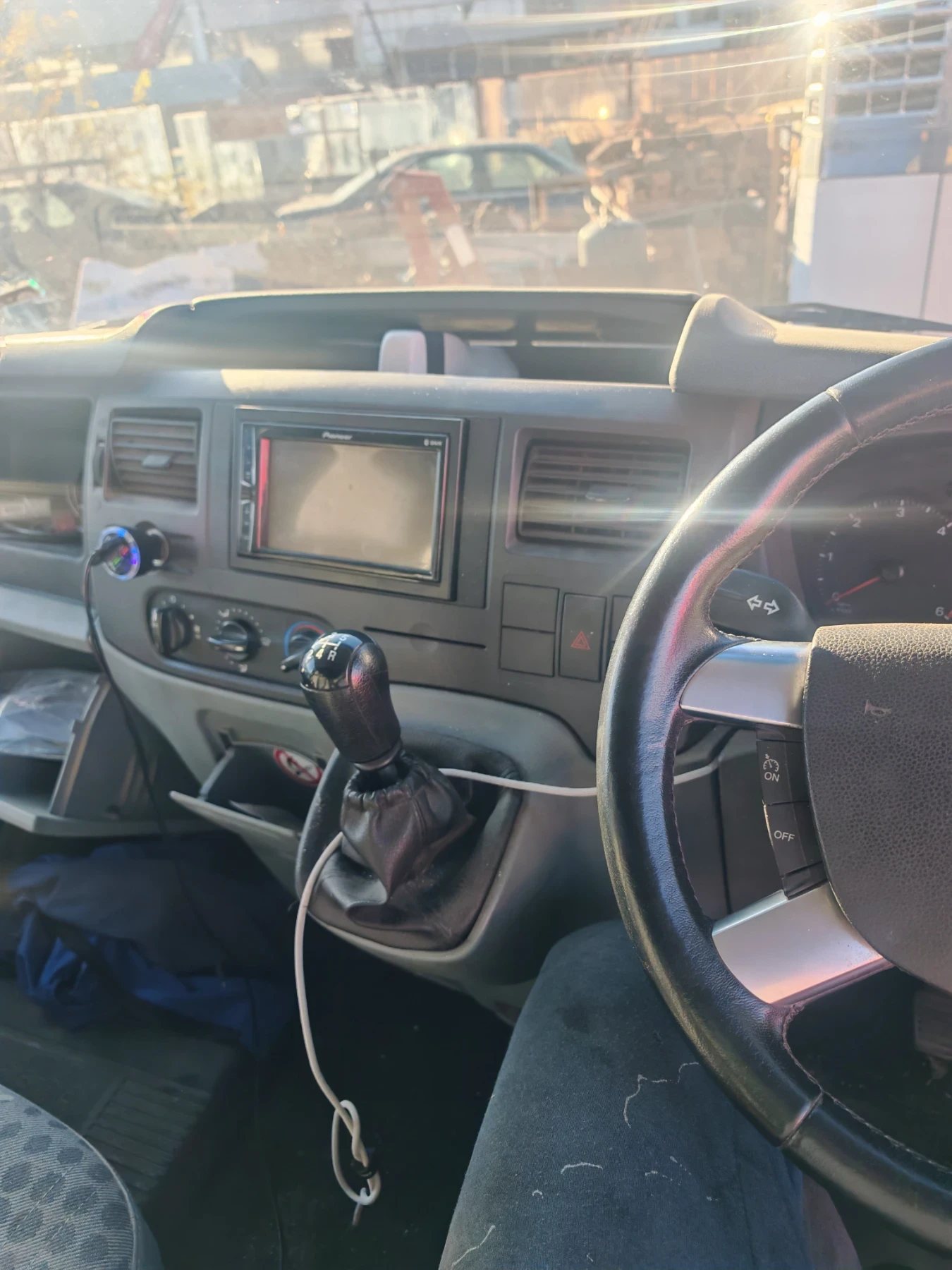 Ford Transit T300 - изображение 8