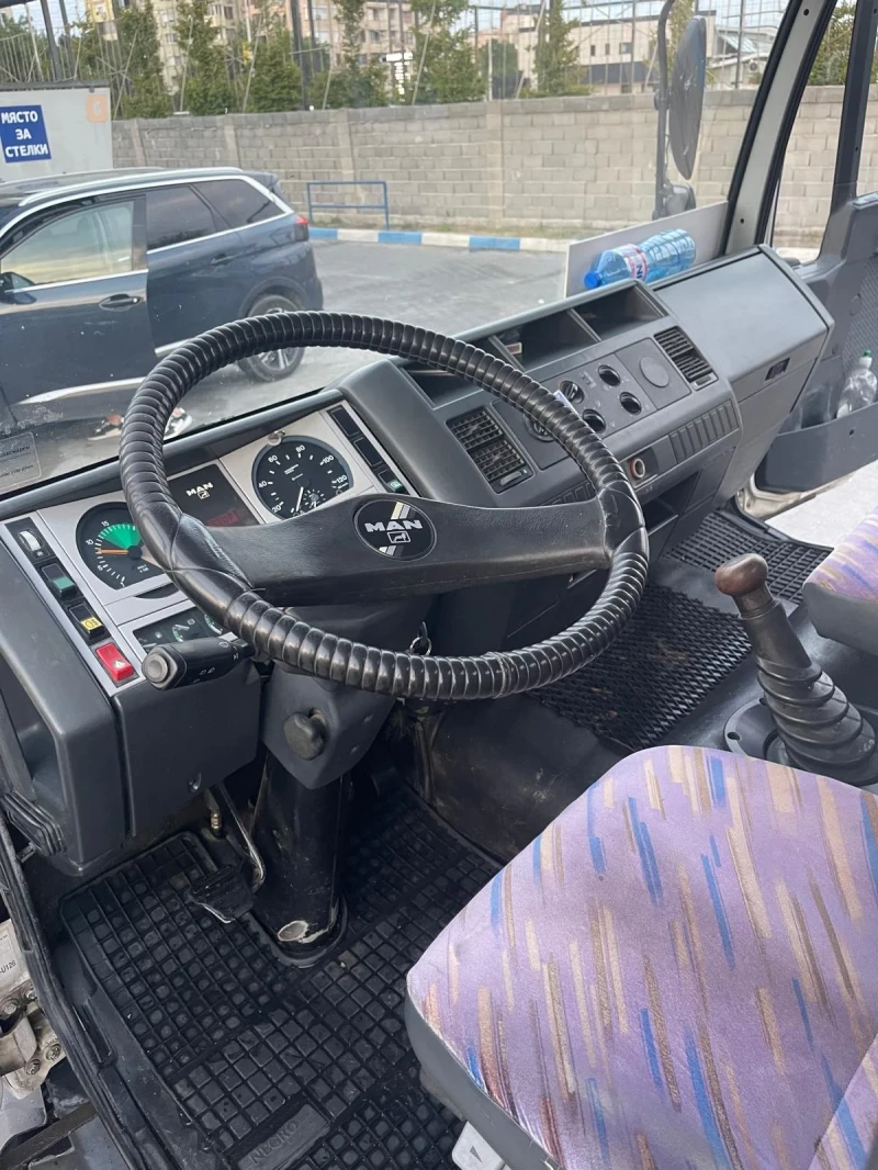 Man 8.163 Млековоз, снимка 9 - Камиони - 52117176