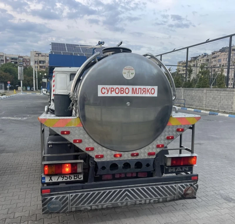 Man 8.163 Млековоз, снимка 10 - Камиони - 52117176