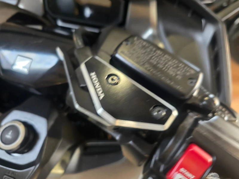 Honda Forza 750i , снимка 10 - Мотоциклети и мототехника - 52313967