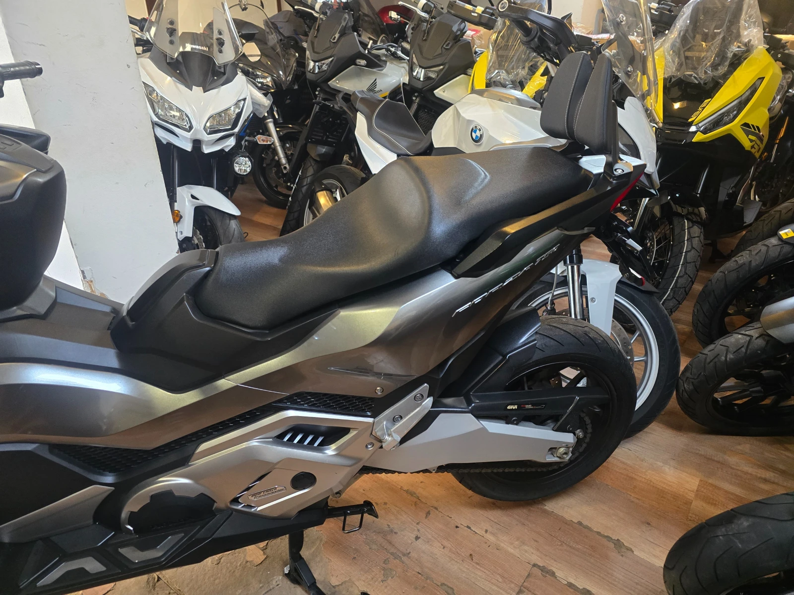 Honda Forza 750i  - изображение 6