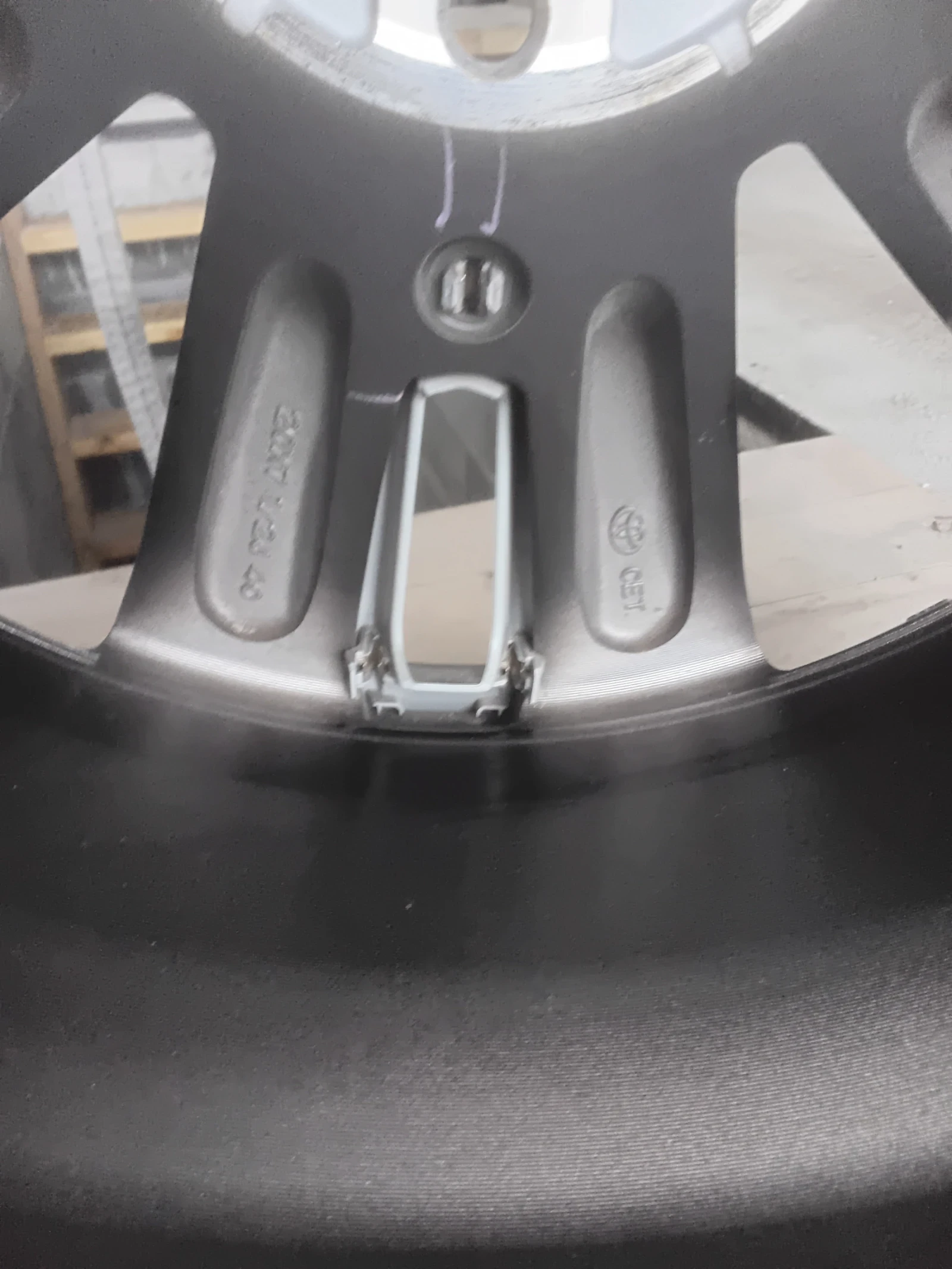 ���� � ������ 235/50R20 �� Toyota | Mobile.bg � ����������� 6