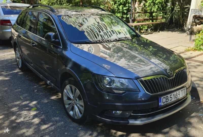 Skoda Superb, снимка 1 - Автомобили и джипове - 48100660