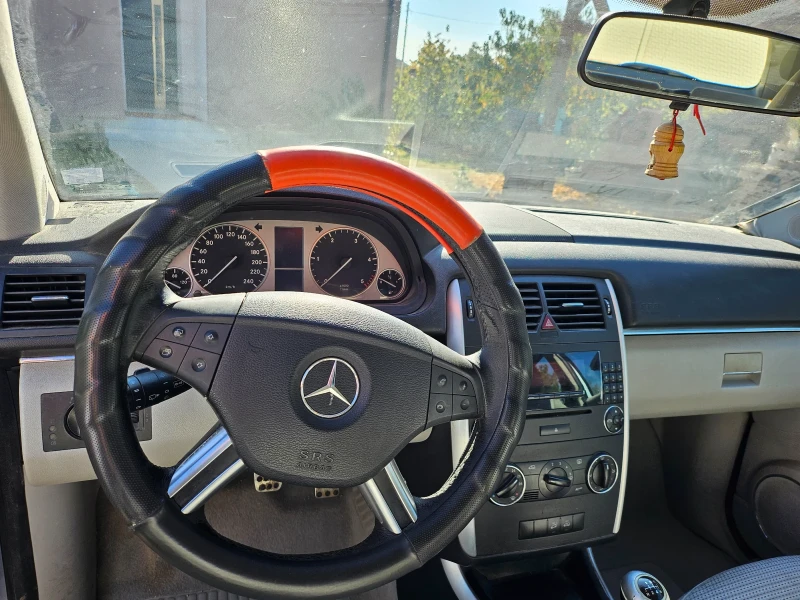 Mercedes-Benz B 200, снимка 4 - Автомобили и джипове - 47801364