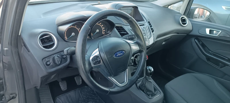 Ford Fiesta 1.25i, снимка 10 - Автомобили и джипове - 48344029