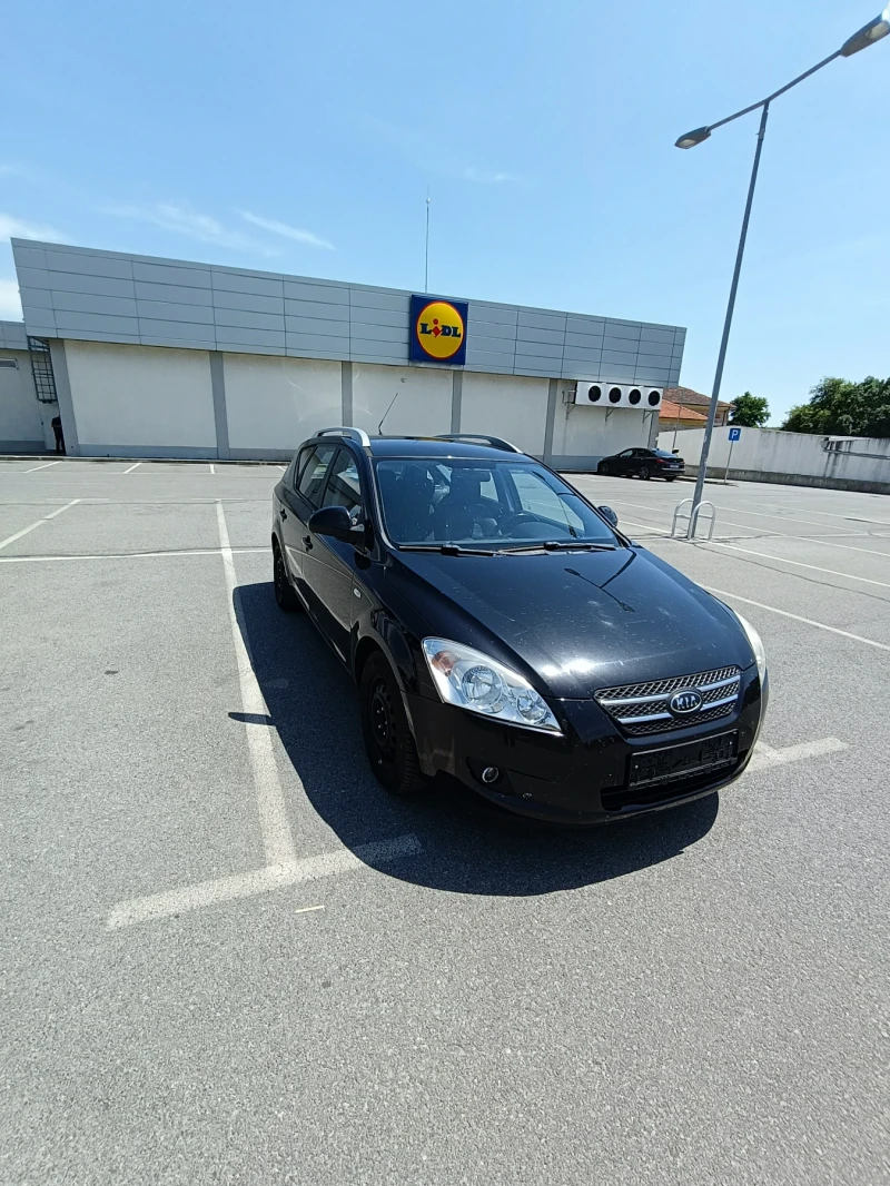 Kia Ceed 1, 6i, снимка 1 - Автомобили и джипове - 49460615