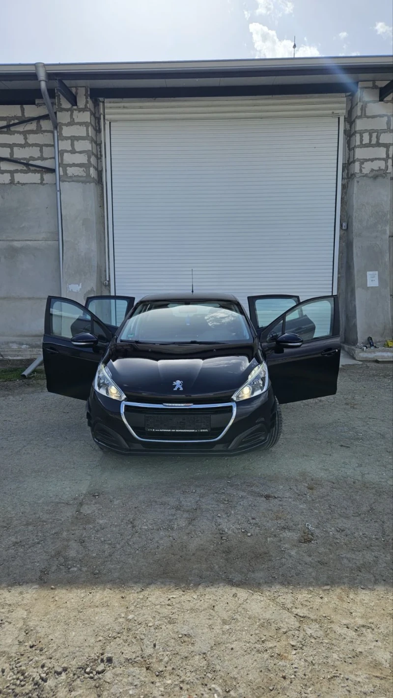 Peugeot 208 1.2 - 82кс., снимка 13 - Автомобили и джипове - 49534677