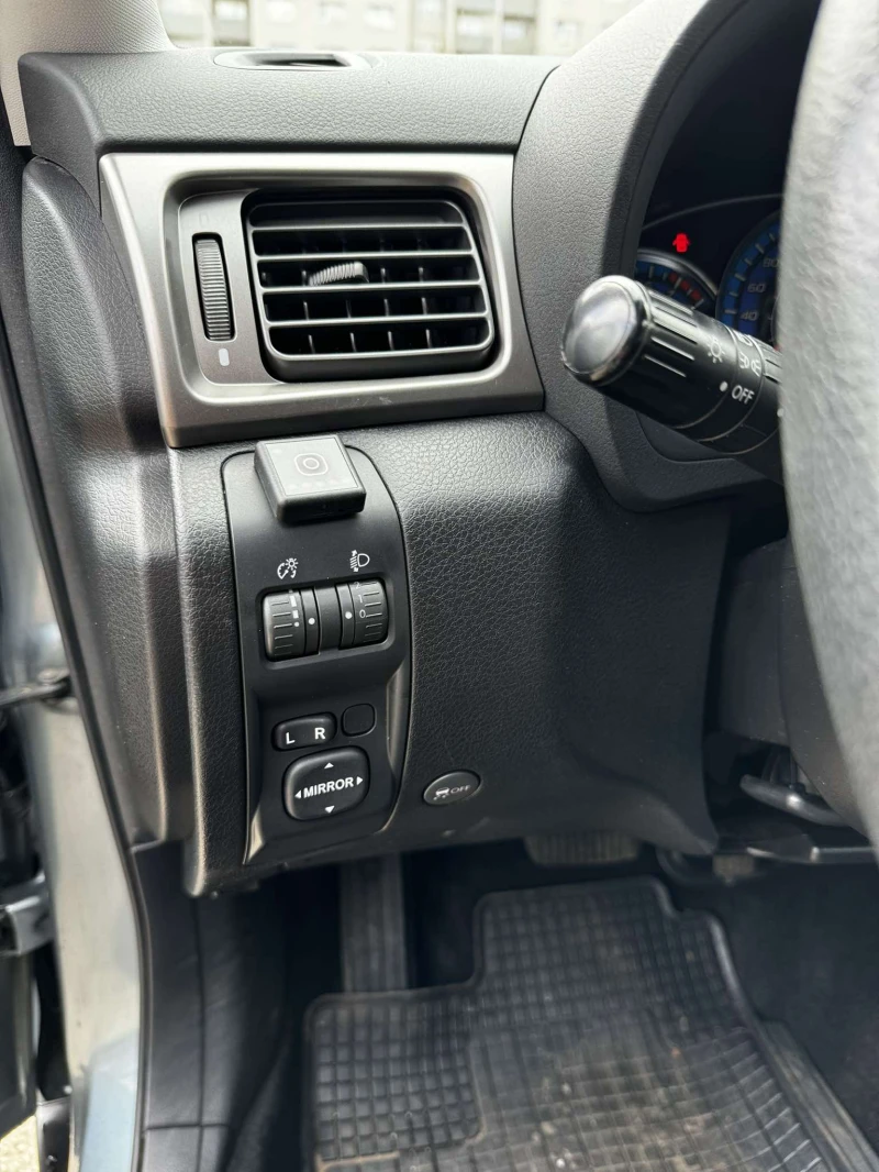 Subaru Forester, снимка 10 - Автомобили и джипове - 49943043