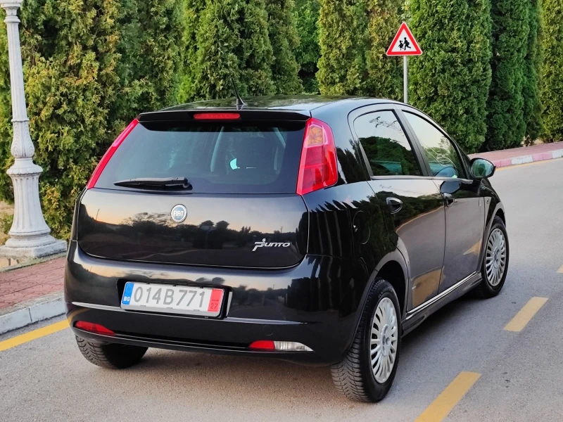 Fiat Punto 1.4I(95)* GRANDE PUNTO* LINEA-SPORTIVO* , снимка 6 - Автомобили и джипове - 51044876